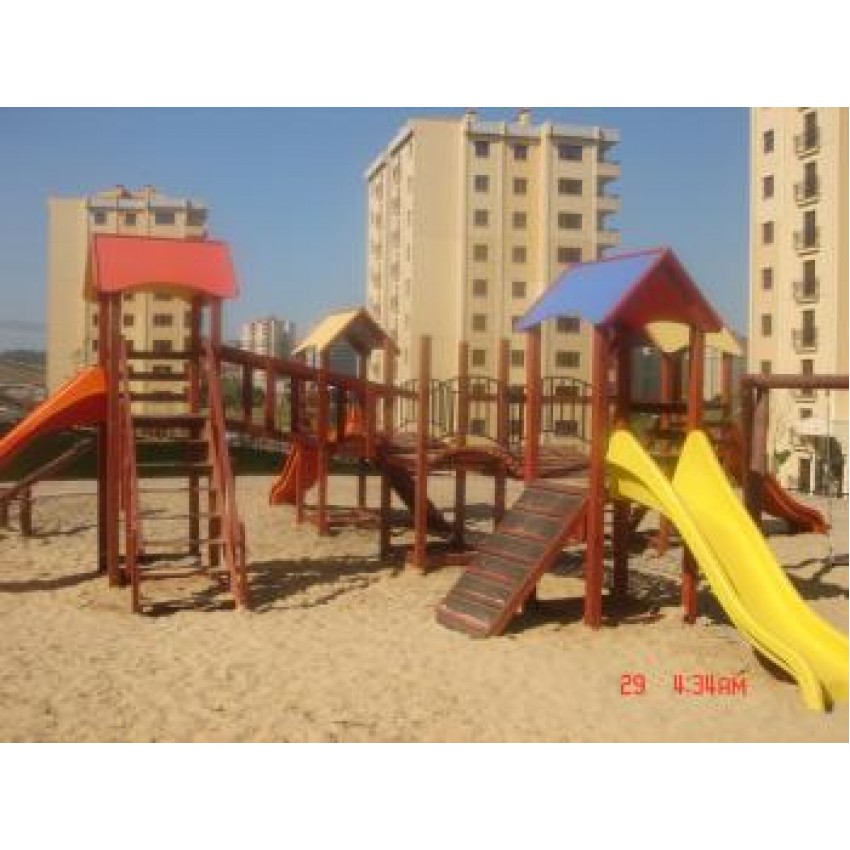 4 KULELİ AHŞAP OYUN GRUBU